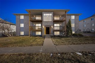 56 West Side Drive, Iowa City, IA 52246