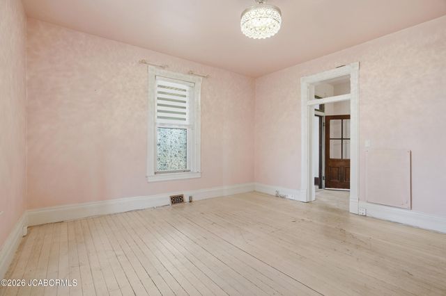 706 NELSON DRIVE, Jefferson City, MO 65101