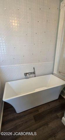 706 NELSON DRIVE, Jefferson City, MO 65101