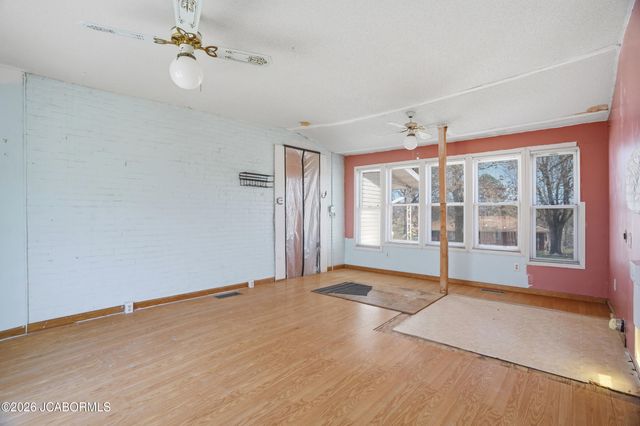 706 NELSON DRIVE, Jefferson City, MO 65101