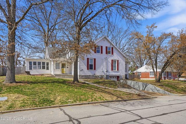 706 NELSON DRIVE, Jefferson City, MO 65101