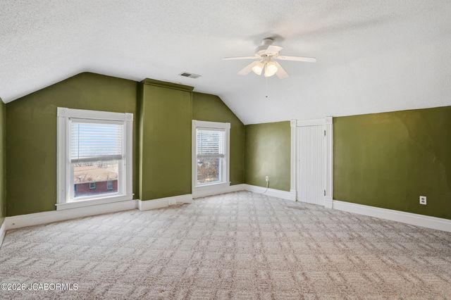 706 NELSON DRIVE, Jefferson City, MO 65101