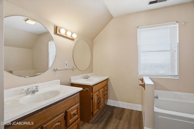 706 NELSON DRIVE, Jefferson City, MO 65101