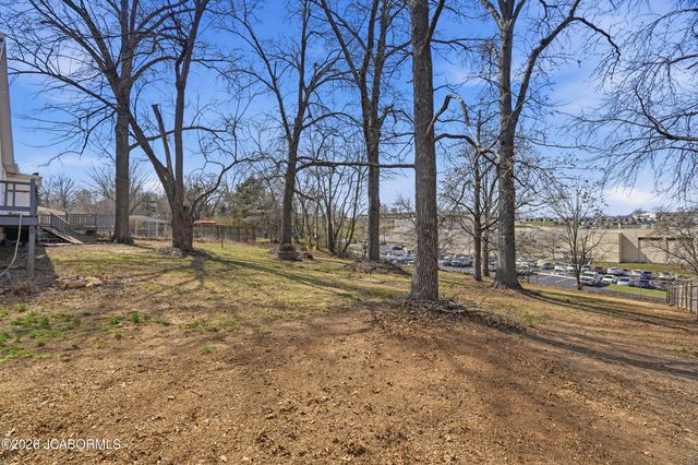 706 NELSON DRIVE, Jefferson City, MO 65101