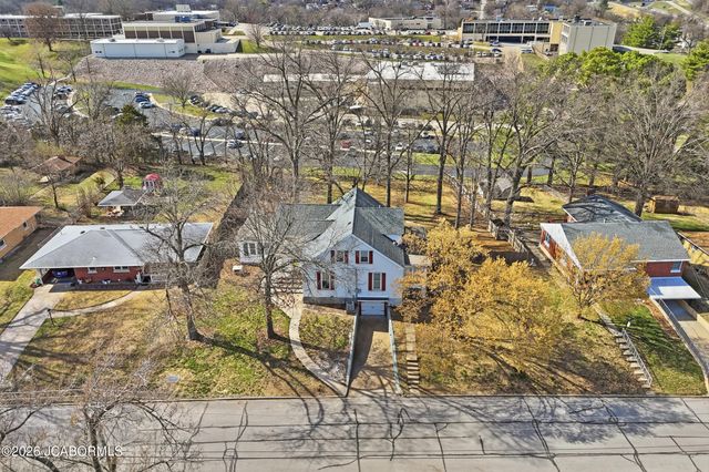 706 NELSON DRIVE, Jefferson City, MO 65101