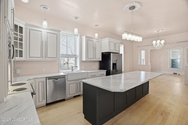 706 NELSON DRIVE, Jefferson City, MO 65101