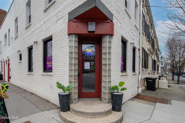 6 Franklin Place, Troy, NY 12180
