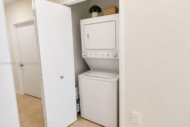7930 East Dr 506, North Bay Village, FL 33141