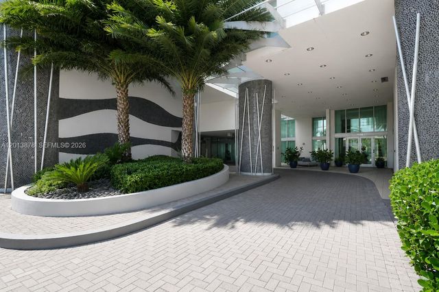 7930 East Dr 506, North Bay Village, FL 33141