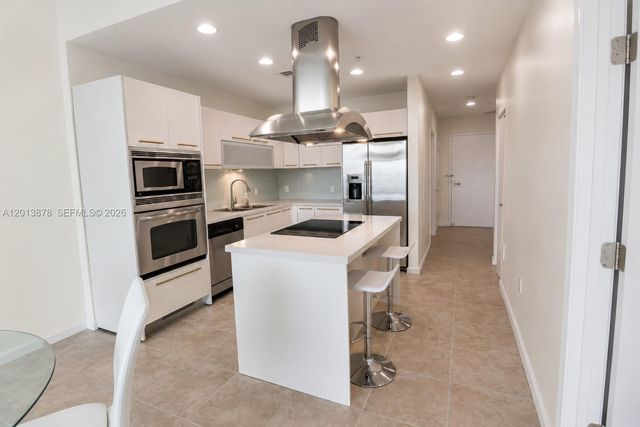 7930 East Dr 506, North Bay Village, FL 33141