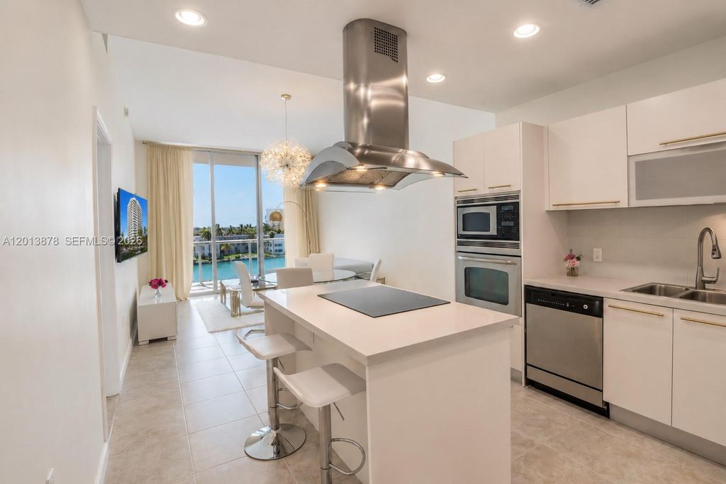 7930 East Dr 506, North Bay Village, FL 33141