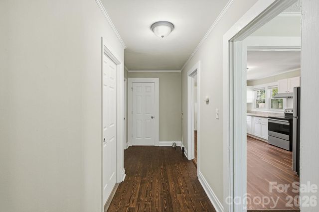 2955 Amay James Avenue, Charlotte, NC 28208