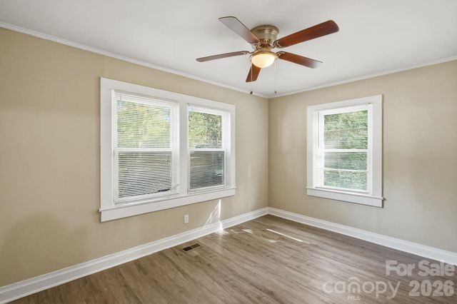 2955 Amay James Avenue, Charlotte, NC 28208
