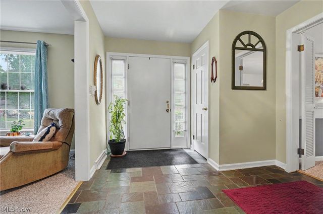 553 N Briarcliff Drive, Canfield, OH 44406