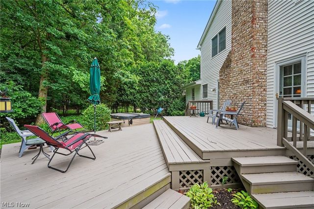 553 N Briarcliff Drive, Canfield, OH 44406