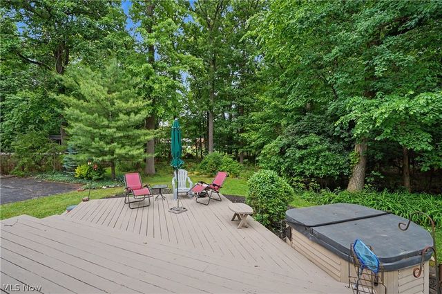 553 N Briarcliff Drive, Canfield, OH 44406