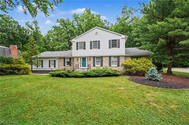 553 N Briarcliff Drive, Canfield, OH 44406