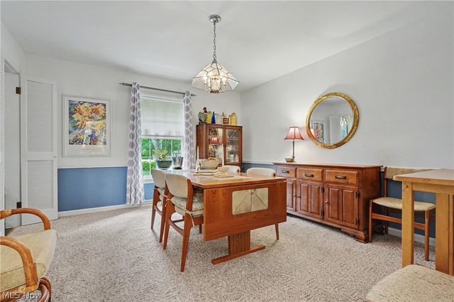 553 N Briarcliff Drive, Canfield, OH 44406