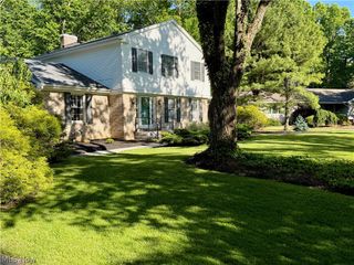 553 N Briarcliff Drive, Canfield, OH 44406
