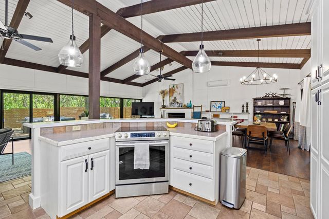 336 Kirk Avenue, Pottsboro, TX 75076