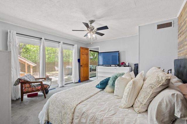 336 Kirk Avenue, Pottsboro, TX 75076