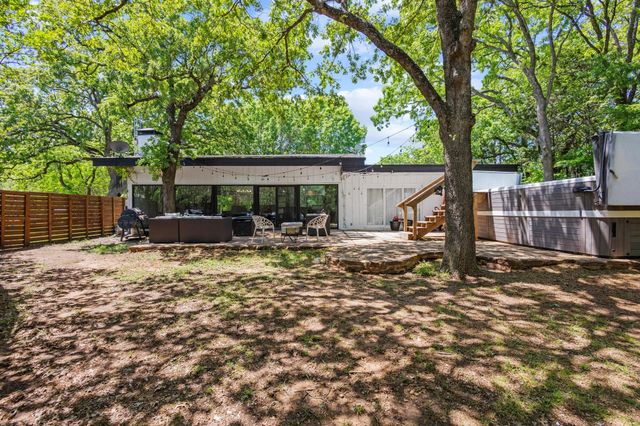 336 Kirk Avenue, Pottsboro, TX 75076