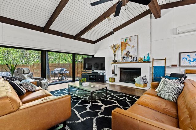 336 Kirk Avenue, Pottsboro, TX 75076