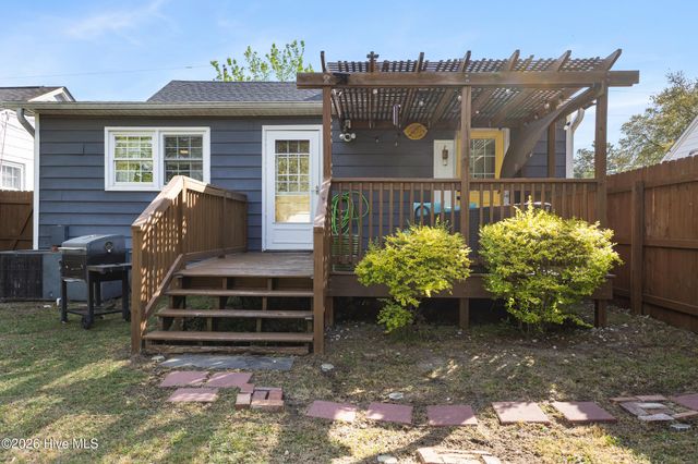 2042 Jackson Street, Wilmington, NC 28401