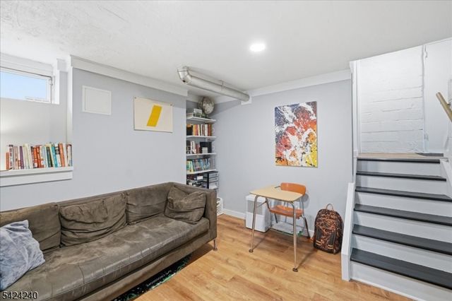 51 Albert Ter, Bloomfield Twp., NJ 07003