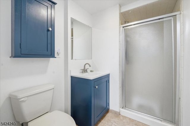 51 Albert Ter, Bloomfield Twp., NJ 07003