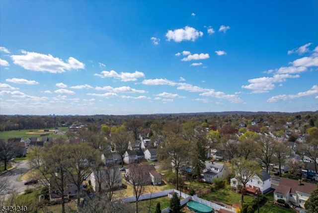 51 Albert Ter, Bloomfield Twp., NJ 07003