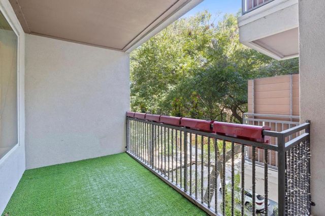 1900 Barton Springs RD 3031, Austin, TX 78704