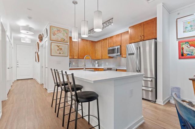 1900 Barton Springs RD 3031, Austin, TX 78704