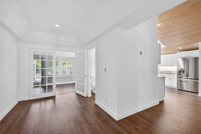 6851 LONGBOAT DRIVE S, Longboat Key, FL 34228