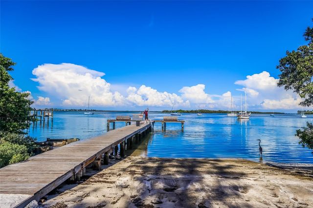 6851 LONGBOAT DRIVE S, Longboat Key, FL 34228