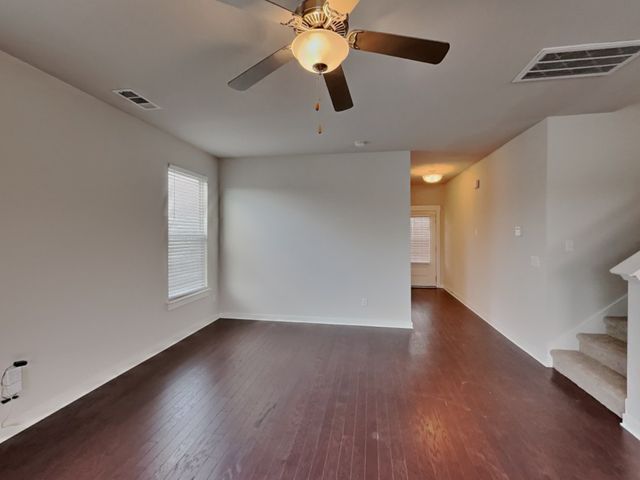 4937 Kingdom Dr, Murfreesboro, TN 37128