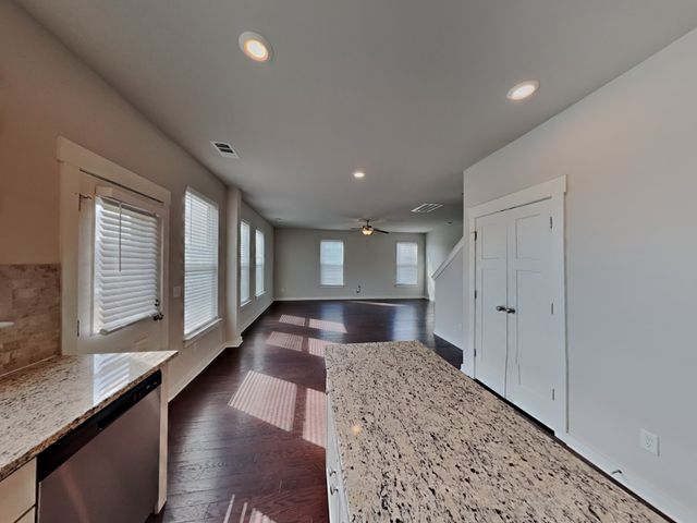 4937 Kingdom Dr, Murfreesboro, TN 37128