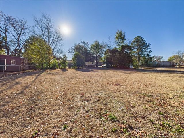 927 Fiske Drive, Fayetteville, NC 28311