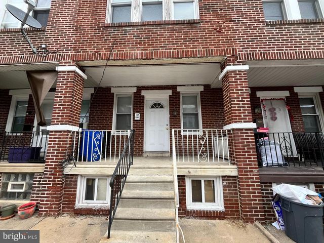 2073 CARVER ST, Philadelphia, PA 19124