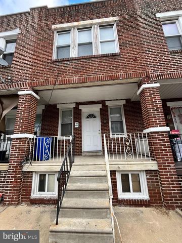 2073 CARVER ST, Philadelphia, PA 19124