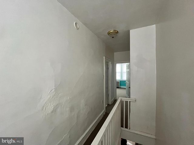 2073 CARVER ST, Philadelphia, PA 19124