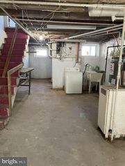 2073 CARVER ST, Philadelphia, PA 19124