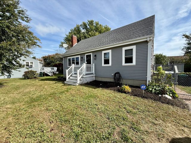 134 Genevieve Ln year round, Marshfield, MA 02050