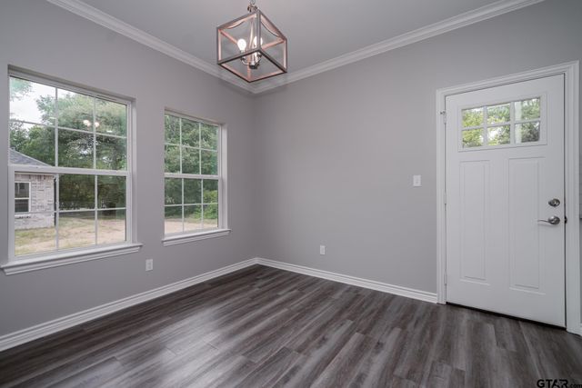 411 N Fuller Ave, Tyler, TX 75702