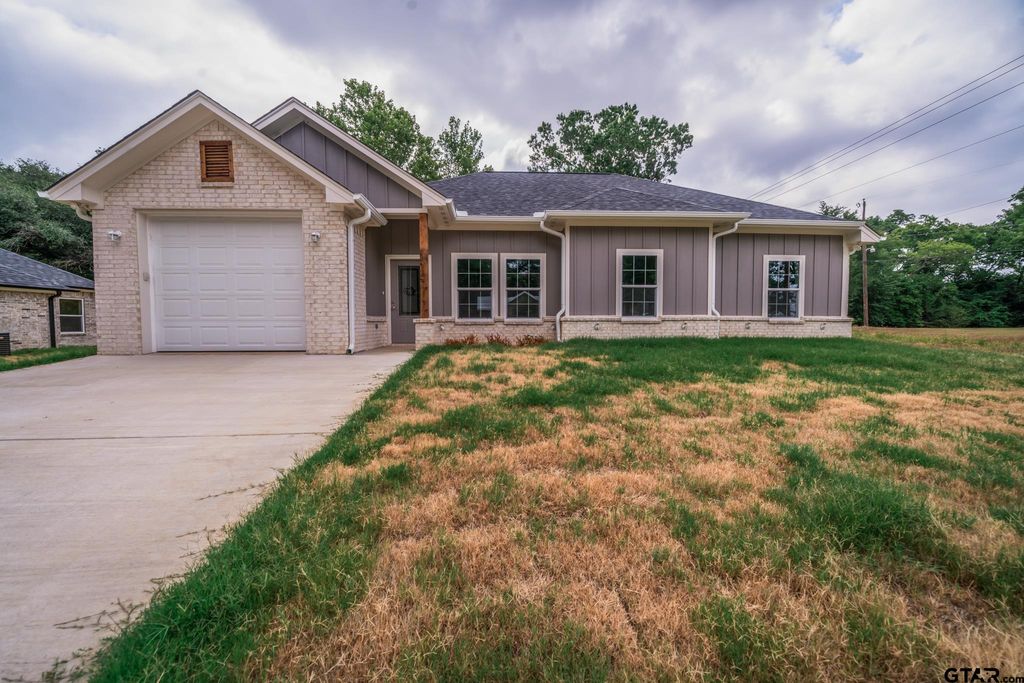 411 N Fuller Ave, Tyler, TX 75702