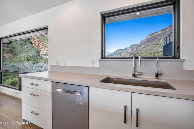 780&900 Upper Indian Gardens Road, Sedona, AZ 86336