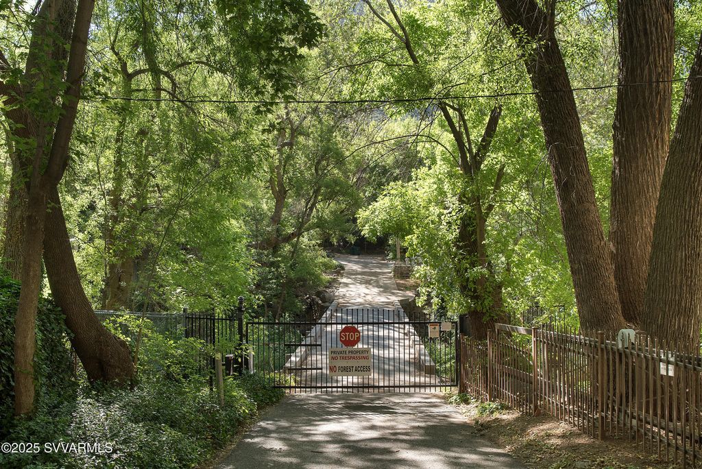 780&900 Upper Indian Gardens Road, Sedona, AZ 86336