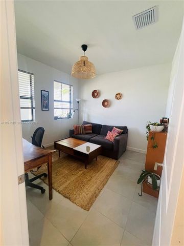11942 SW 239th St, Homestead, FL 33032