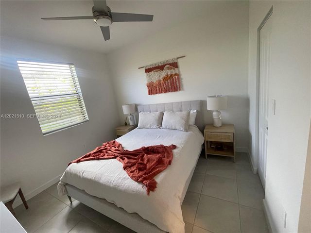 11942 SW 239th St, Homestead, FL 33032