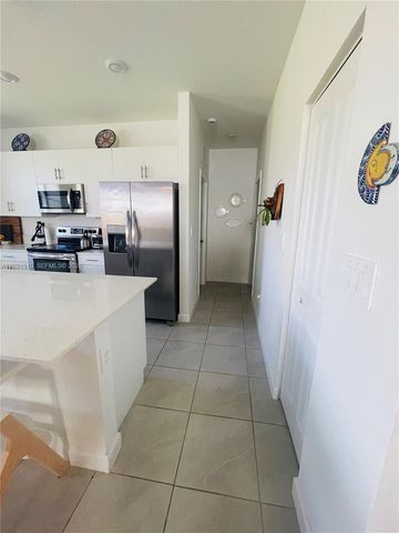 11942 SW 239th St, Homestead, FL 33032